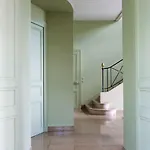 Chateau Haute Roche