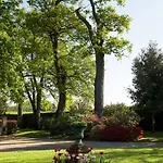 Отель Chateau Haute Roche