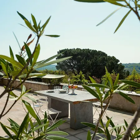 Chateau Haute Roche Hotel