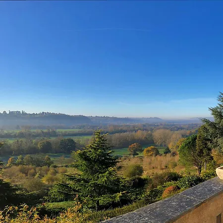 Hotel Chateau Haute Roche *