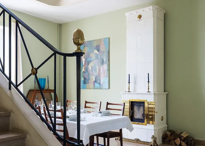 Chateau Haute Roche Hotel *