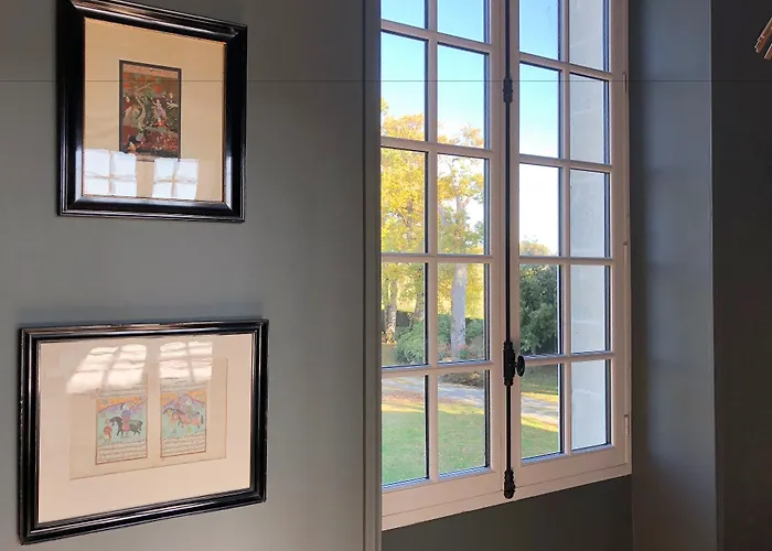 Chateau Haute Roche Hotel *