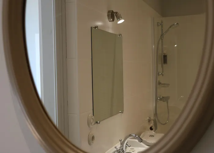 Hotel Chateau Haute Roche Oudon